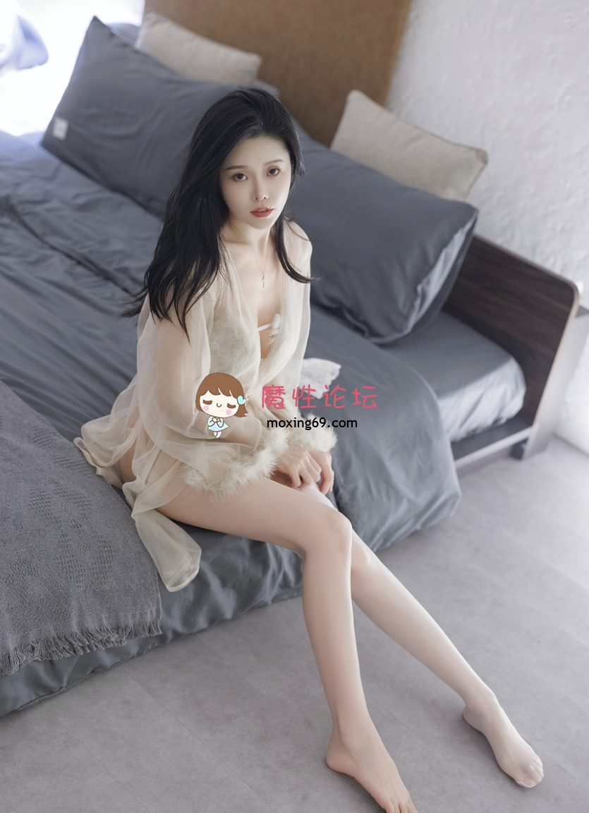 《秀人》李凯诗LUVIAN - 微密圈/IMiss爱蜜社精品流出 无修+精修套图合集《5420PV+22G/百度》 [几V多大-]