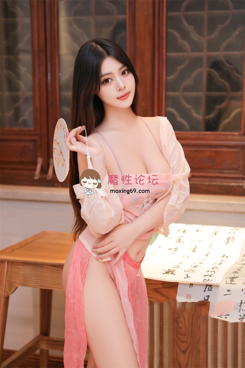 秀人网 蛋蛋宝✨极品古风美女 薄纱肚兜 掰开粉嫩穴 [78P/713M][百度盘] [-]