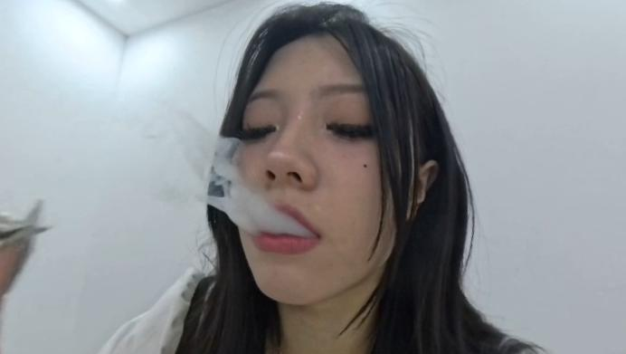 crush 《GTS-极品国产VR》让偷窥狂知道被抓的下场《JK制服短裙》《过膝白丝》《VORE》 [21分8秒]