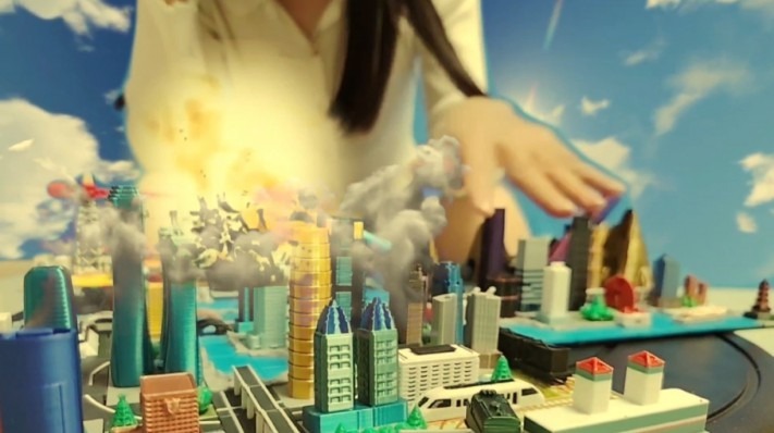 crush 《城市毁灭巨人》 [11分23秒]