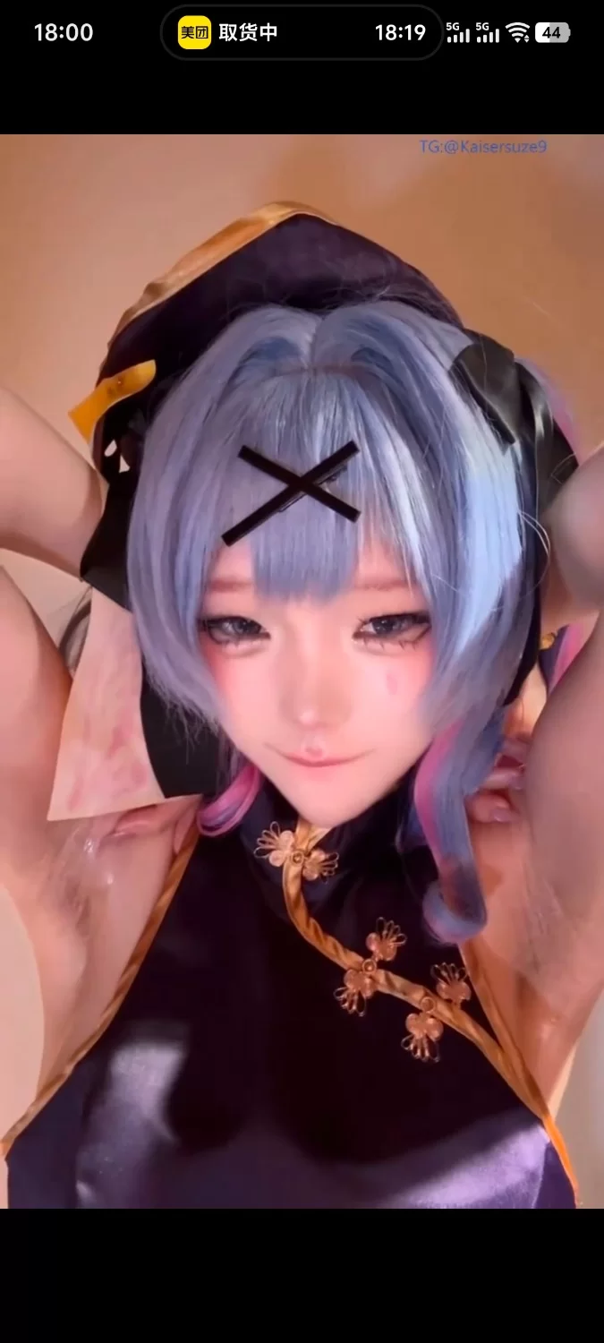 芃芃大人11.3厚黑红底高跟油光腋下盯射 [2v-280 MB]