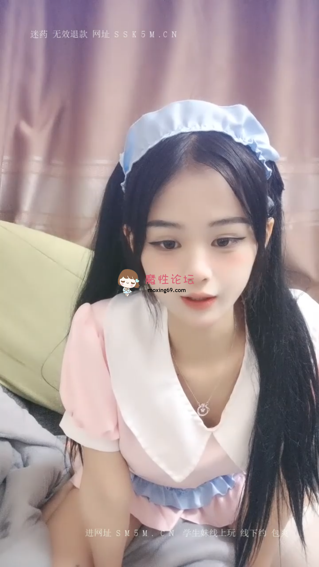 超嫩極品，神似楊超越，《小易的so啵啵》，難得一見的一次啪啪[5v4.8G夸克 [-]