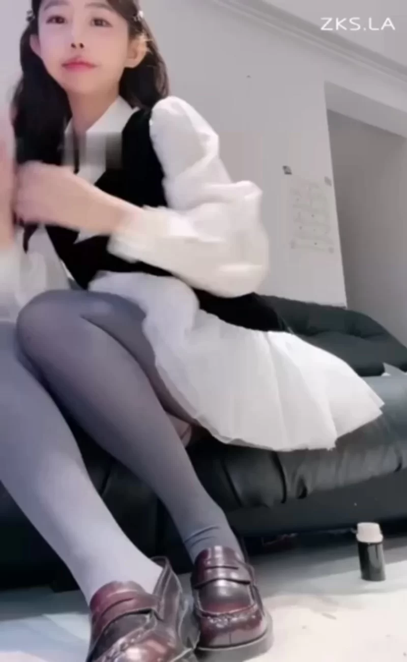 一茶 - 黑丝 厚灰丝 黑过膝袜 白过膝袜 [1V-1.72GB]