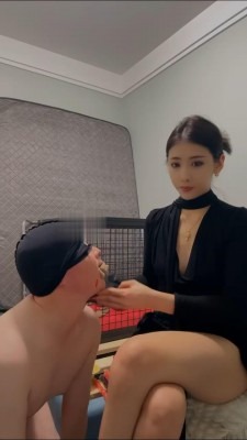 直播视频 《苏御大人》囚禁狗笼超重度刑虐 [1小时29分]