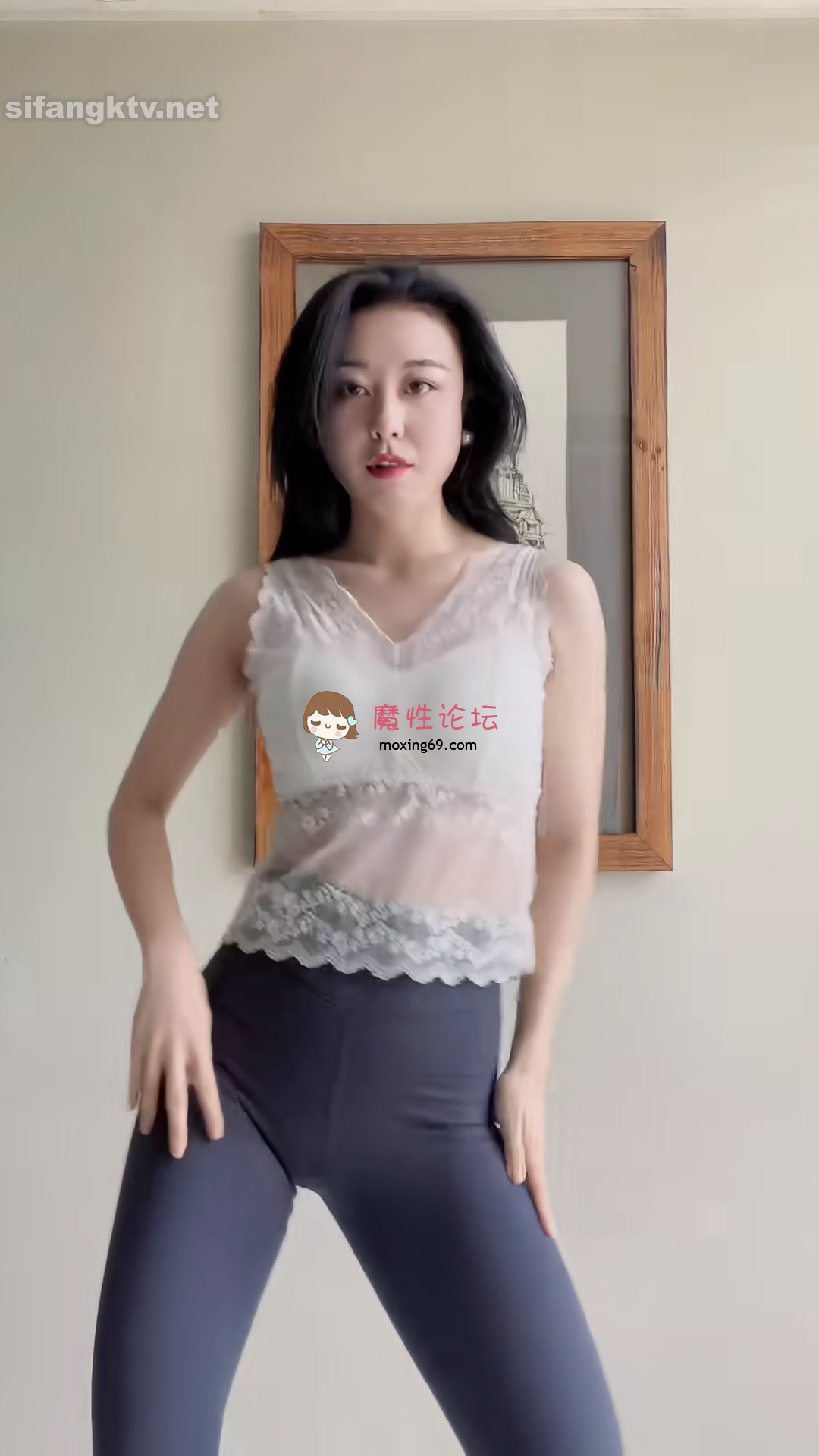 推特超骚御姐 六金 最新顶B骚舞《17V310.62MB百度云》 [-]