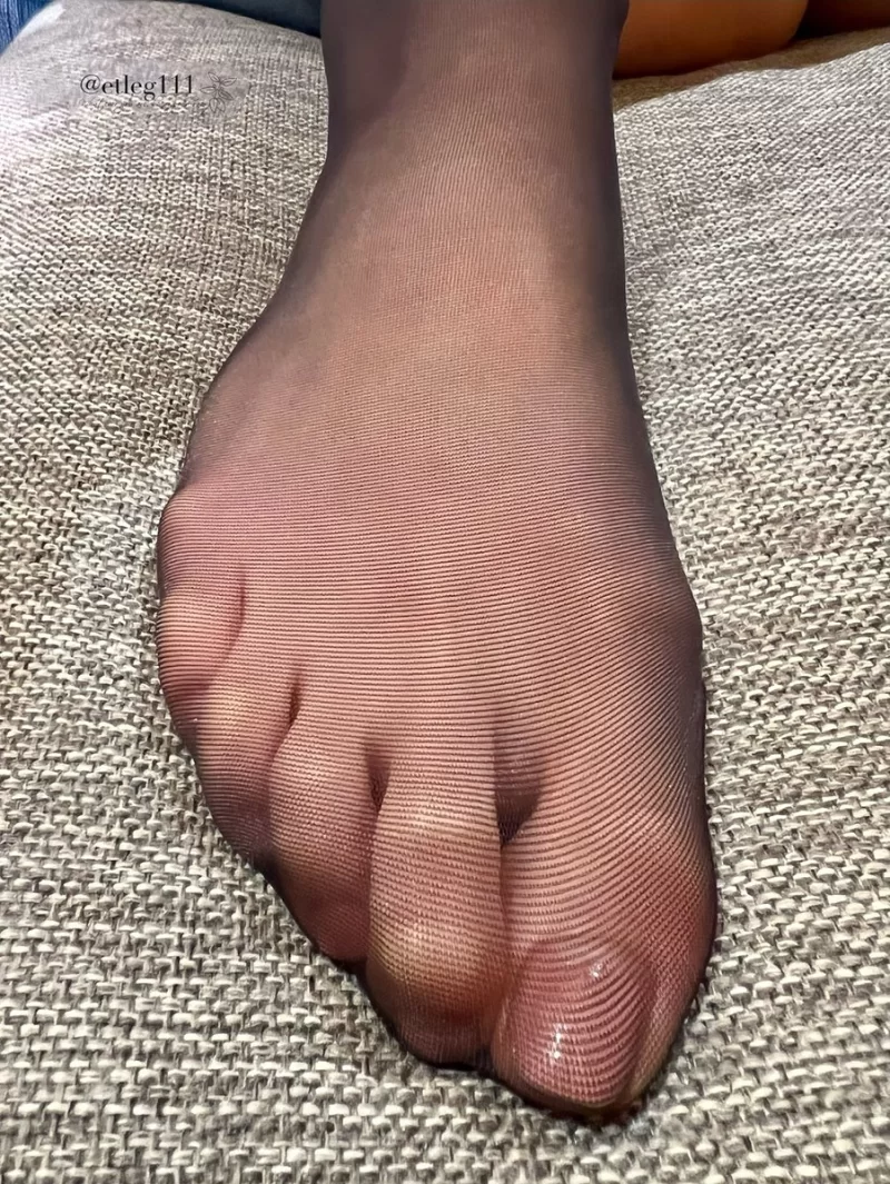 推特美腿博主 etlge全收录 [2680P-1.06GB]