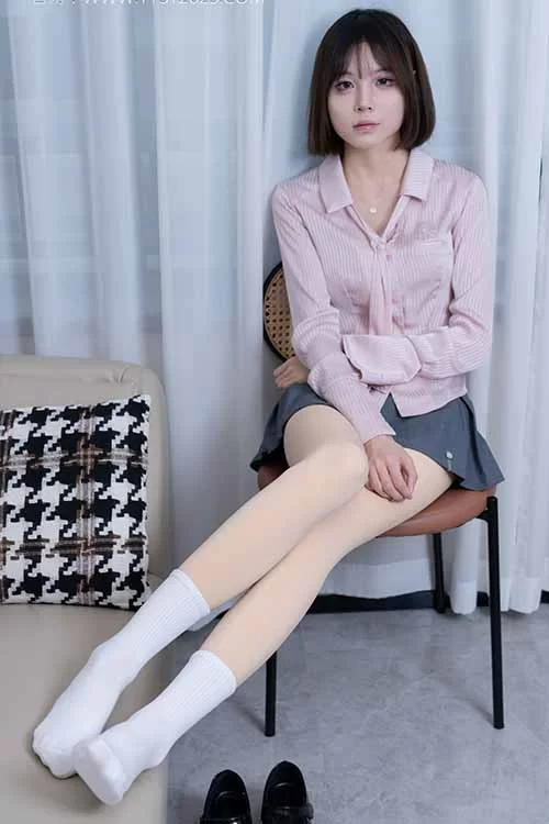甜予摄影-珞珞-超短裙白棉袜、厚肉丝[130P1V-1.83G百度网盘] [130p1v-1.83g]