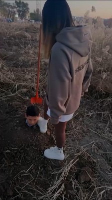 直播视频 《海海》人体活埋圣水和泥 [30小时16分]