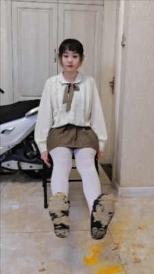 crush 小皮鞋踩鸡蛋饼干，多语言 [32分31秒]