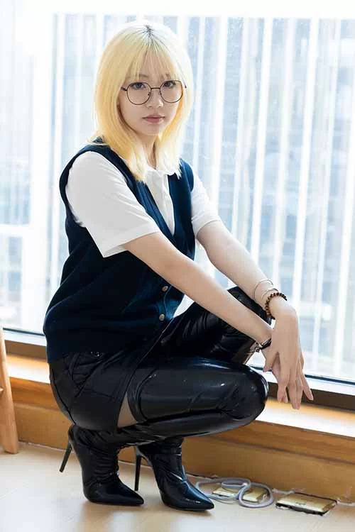 袜啵啵-小甜豆-OL制服包臀裙-高跟长靴薄黑丝[140P1V-1.3G百度 [140p1v-1.3GB]