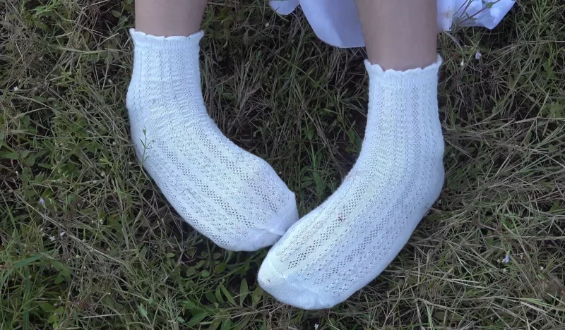 《南国足艺》静儿 - 白袜、玛丽珍鞋 [1V-1.6GB]