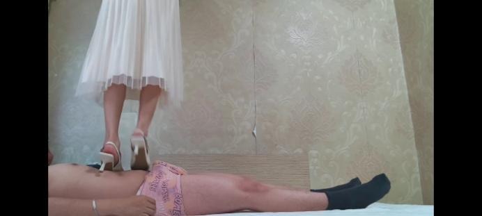 女王女主 素人椒椒高跟+跳跺 [20分13秒]