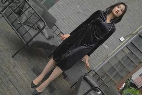 慕丝女郎-波波旗袍肉丝[1V-1.35G百度网盘] [1v-1.35GB]