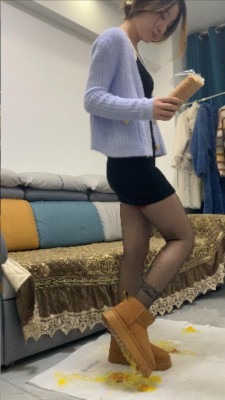 crush 雪地靴踩鸡蛋饼干，多语言 [14分43秒]