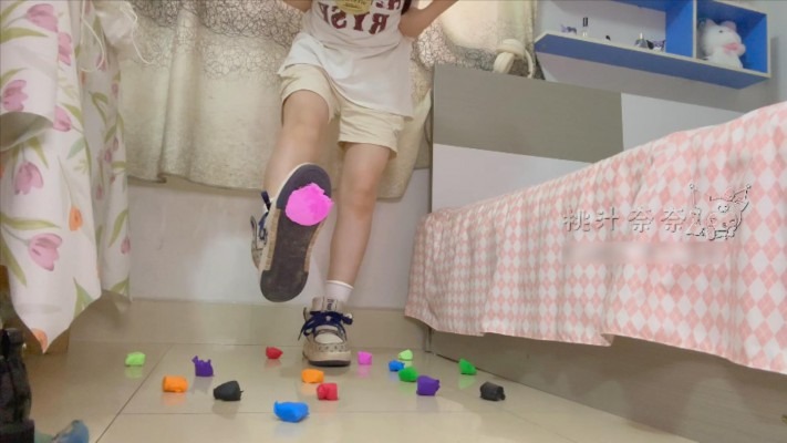 crush 板鞋踩橡皮泥（部分外出） [15分3秒]