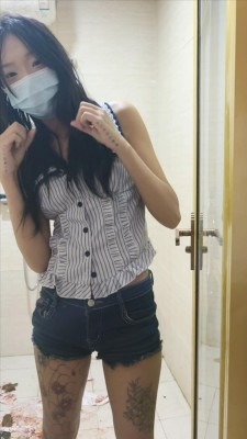 crush 喷血的小乌龟，感冒小薇屠杀乌龟 [9分30秒]