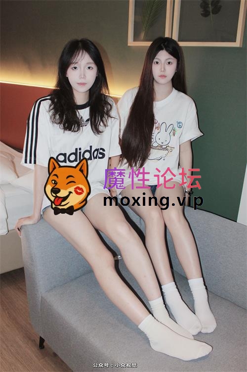 小众视觉-小苹果&芳芳-姐妹花裸足足秀[130P1V-0.5G百度网盘] [-]