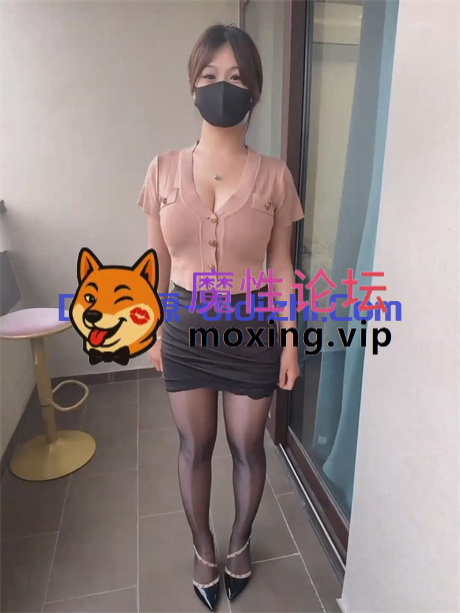 [度盘]抖音颜值少妇《琪琪妈》大奶大长腿，丝足诱惑，裸舞诱惑，挫逼自慰《13V682.7MB》 [-]