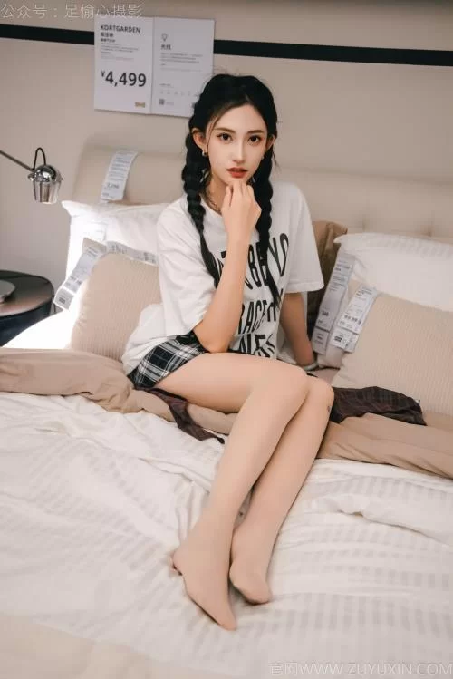 足愉心-可乐-超短裙肉丝棉袜美腿[120P+1V／1.5G百度网盘] [120p1v-1.5GB]