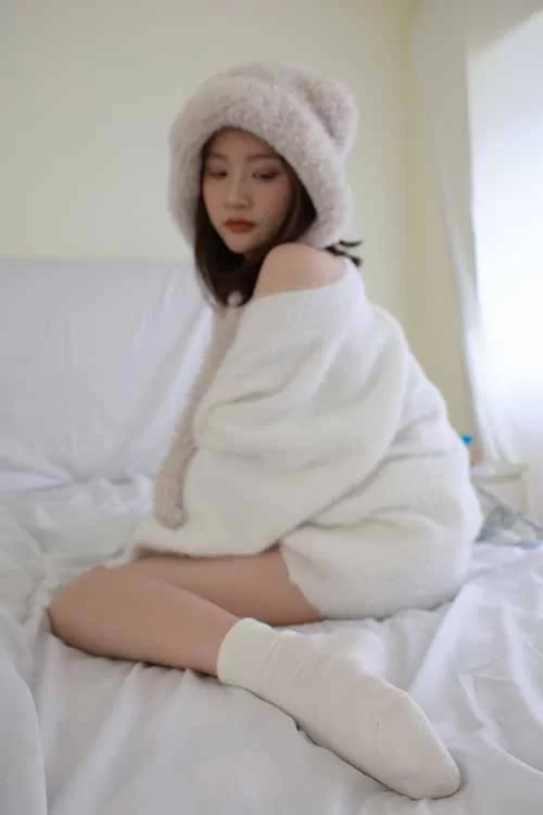 IMZSOCK爱美足-小点心-私房棉袜裸足足秀[146P1V-2G百度网盘] [146p1v-2GB]