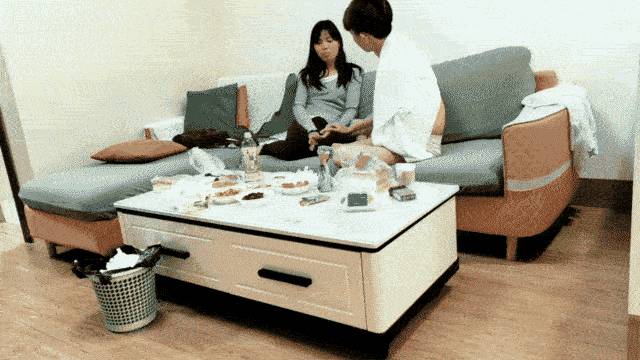 《瘦子探花》良家少妇遇渣男，哭诉完被强操，小逼逼水多，被干肿了，来个特写很震撼[2V 681 MB] [BT] [-]