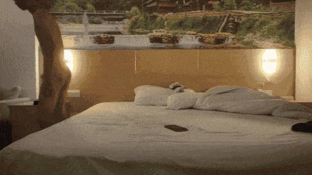 《瘦子探花》这次捡到宝了，纯纯原生态，18岁学生妹，腋毛都还没刮[2V 701 MB] [BT] [-]