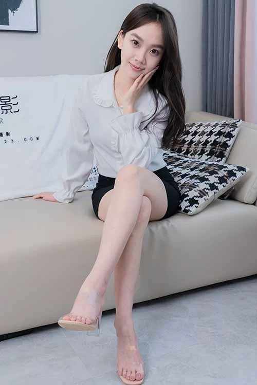 甜予摄影-贝壳-制服包臀裙肉丝黑丝裸足[148P1V-1.9G百度网盘] [148p1v-1.9GB]