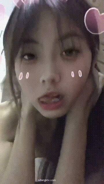 学妹自拍宿舍拍自慰视频流出 大一妹子真嫩[2V 1471 MB] [BT] [-]