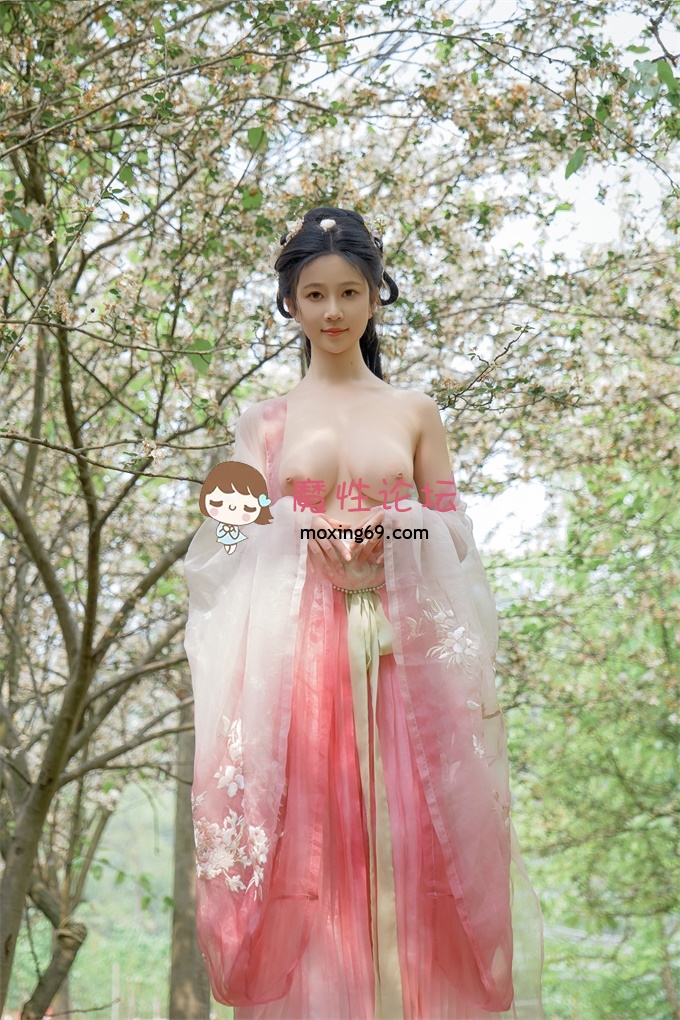 Twitter高端平面美模 SSS级颜值天花板 年年 大尺度艺术写真 海棠仙 视图福利 [84P/343M][百度盘] [-]