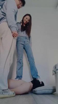 直播视频 《暹罗sama》情侣主-脏鞋白袜玩 [30分6秒]