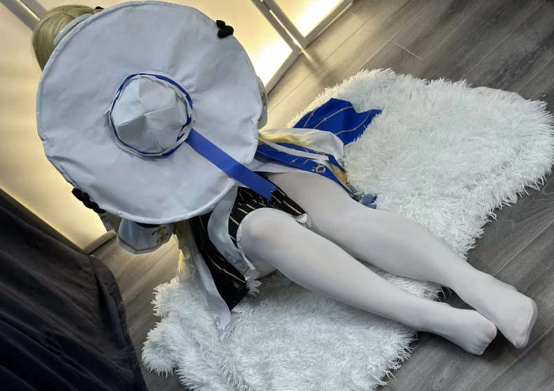 Yaorenneko-丝袜cos足交合集 [200v-65GB]