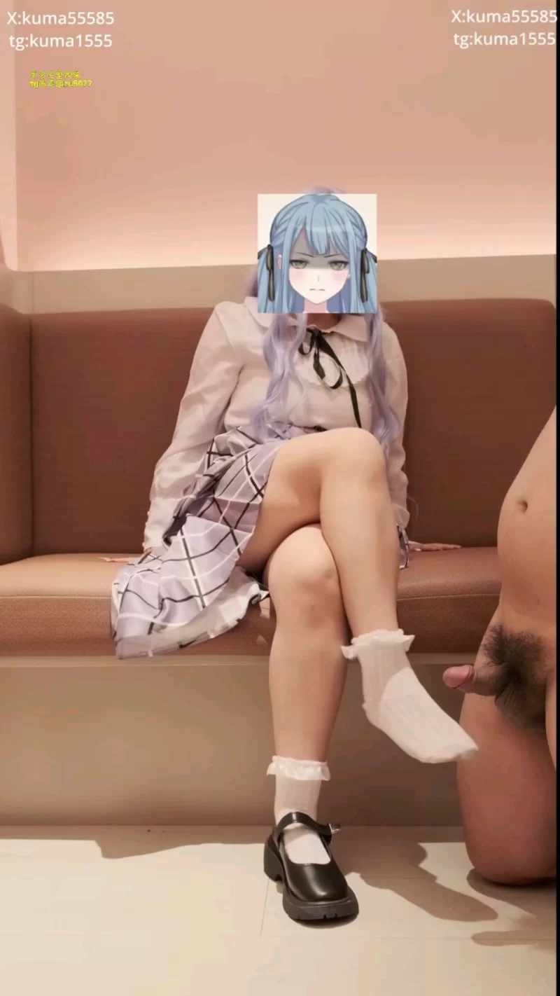 推特胖哒kuma cos样子/米塔 踩踏/踢蛋/足交/厚袜/鞋交 [19v-1.5g]
