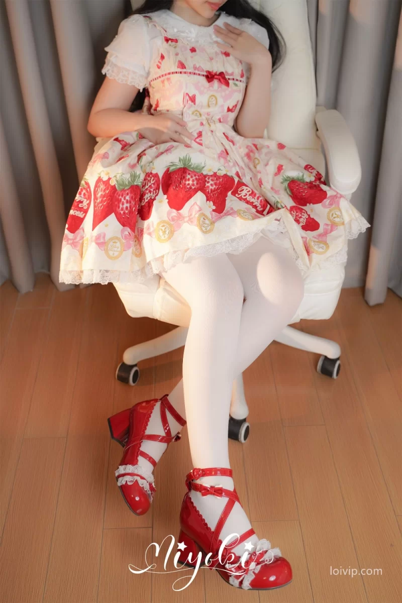 铃木美咲  可爱7 [1v20p-800m]