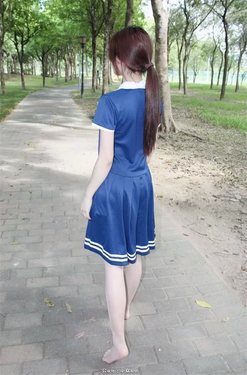 小众视觉-小薯条-连衣裙肉丝足秀[102P1V-1G百度网盘] [102p1v-1GB]