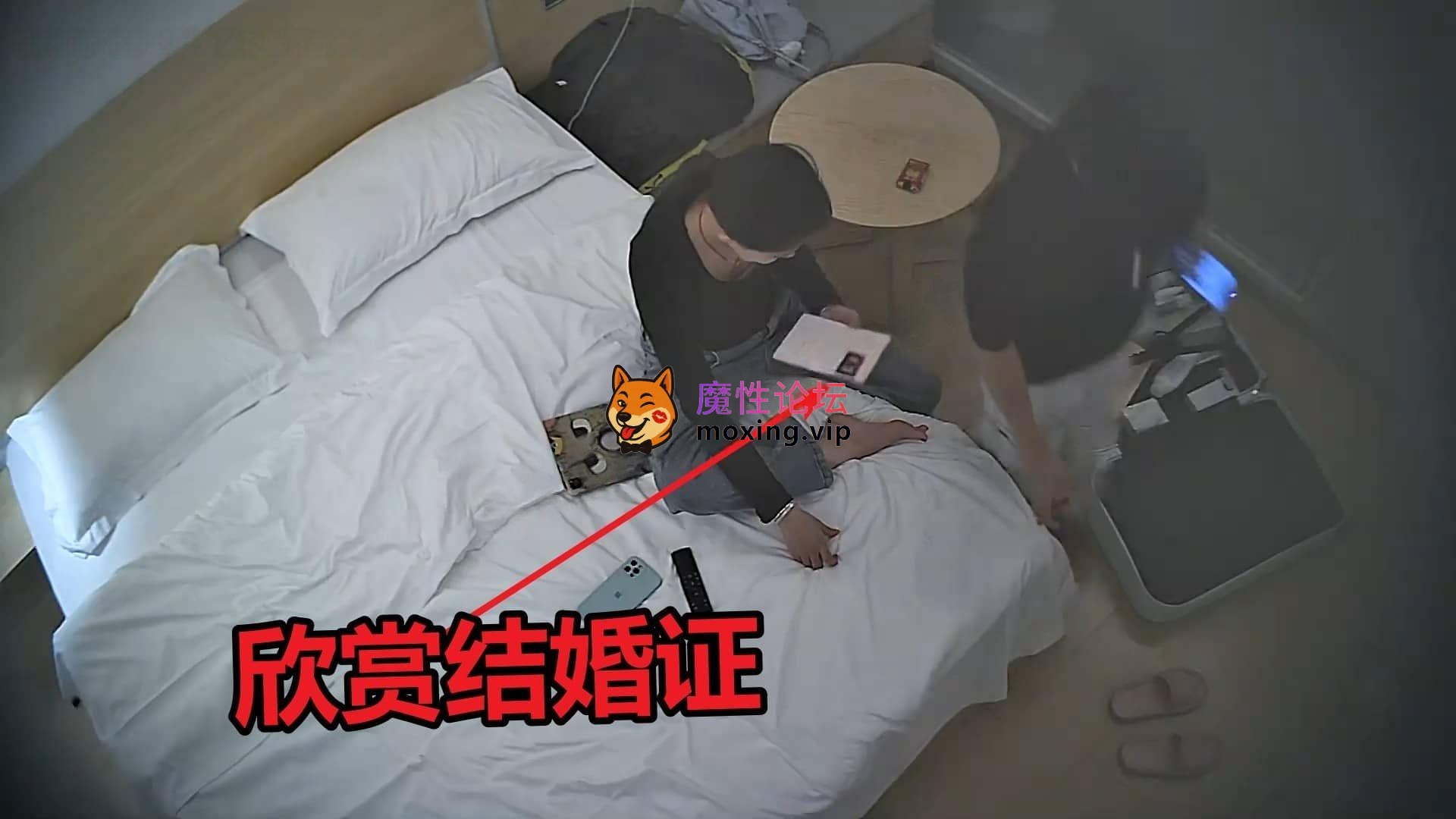 酒店偷拍❤️带着结婚证住宿的新婚夫妻古灵精怪的可爱新婚媳妇迫不及待的想挨操[1V1210M][BT] [-]