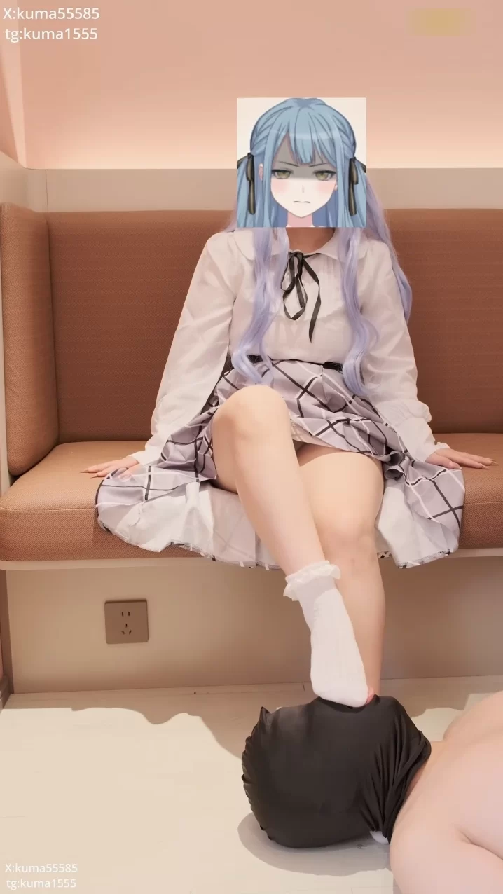 丰川祥子cos，用足交来赚取资金的落魄千金❤️ [1v-587mb]