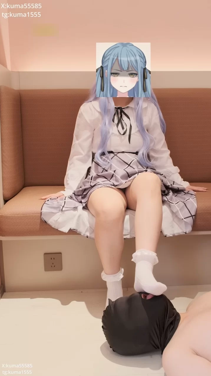 丰川祥子cos，用足交来赚取资金的落魄千金❤️ [1v-587mb]