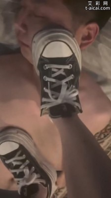 女王女主 女S帆布鞋，雨靴无情踩踏 [30分26秒]