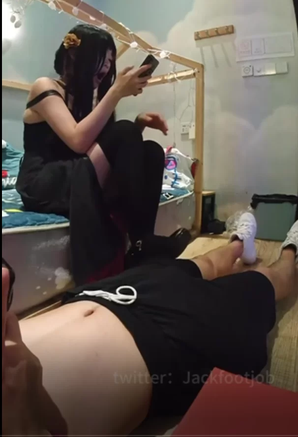 Jackfootjob合集 素人楼道足交鞋交手撸 [24v-14g]