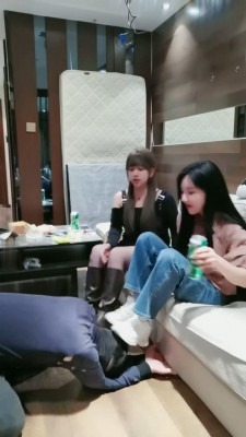 直播视频 《文文文》双S-陪酒小妹虐杀 [17分9秒]