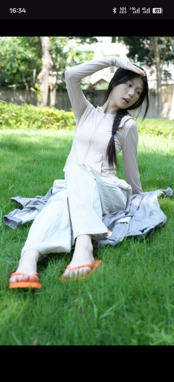 青柠摄影，美女小小，登山服 [156p➕2v-4.89g]