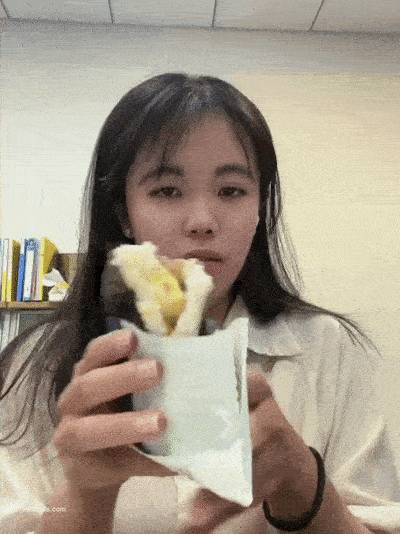 反差妹妹，《150社恐狗狗》，大尺度自拍福利，极品白虎粉穴，牙刷自慰水汪汪，清纯反差很大[2V 521 MB] [BT] [-]