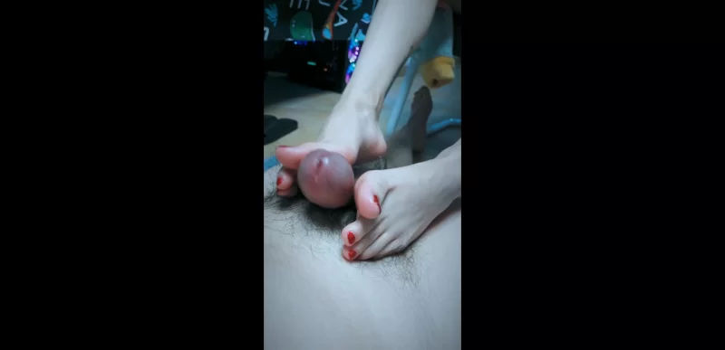 推特网红子柒合集：45V合一（5.66G）305P合1pdf（1.17G+2.11G） [1V 305P 1PDF-9GB]