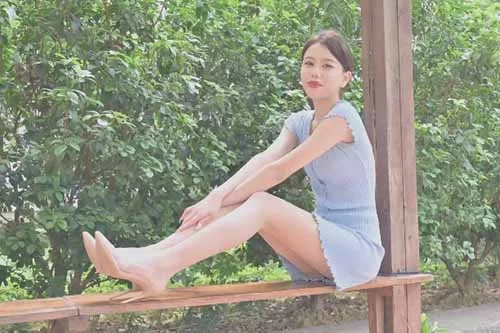 SSA丝社-淑贞-公园性感蓝色短裙[1V-546M百度网盘] [1v-546m]