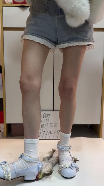 crush 《兜兜》LO小皮鞋爆剁牛蛙，皮肉分离，内脏乱飞（竖屏） [9分14秒]