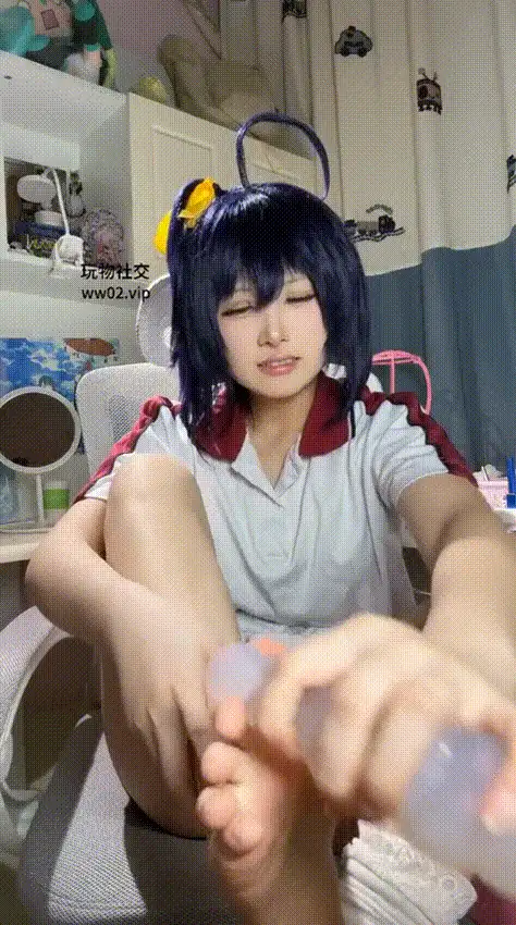 玩物社交《极品幼斯酱葱》萝莉嫩足COS各种角色语调 [45V-24.4GB]