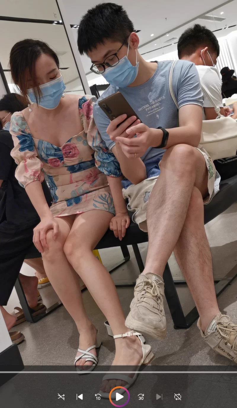 街拍玉足第11部 鞋店系列高颜值大白长腿美女清凉短裙诱 [1V-857MB]