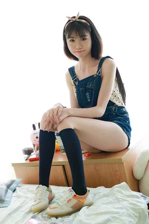 IMZSOCK爱美足-秋秋-学妹私房棉袜裸足[117P1V-0.5G百度网盘] [117p1v-0.5GB]