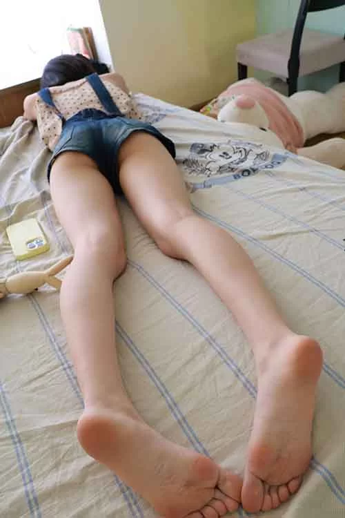IMZSOCK爱美足-秋秋-学妹私房棉袜裸足[117P1V-0.5G百度网盘] [117p1v-0.5GB]
