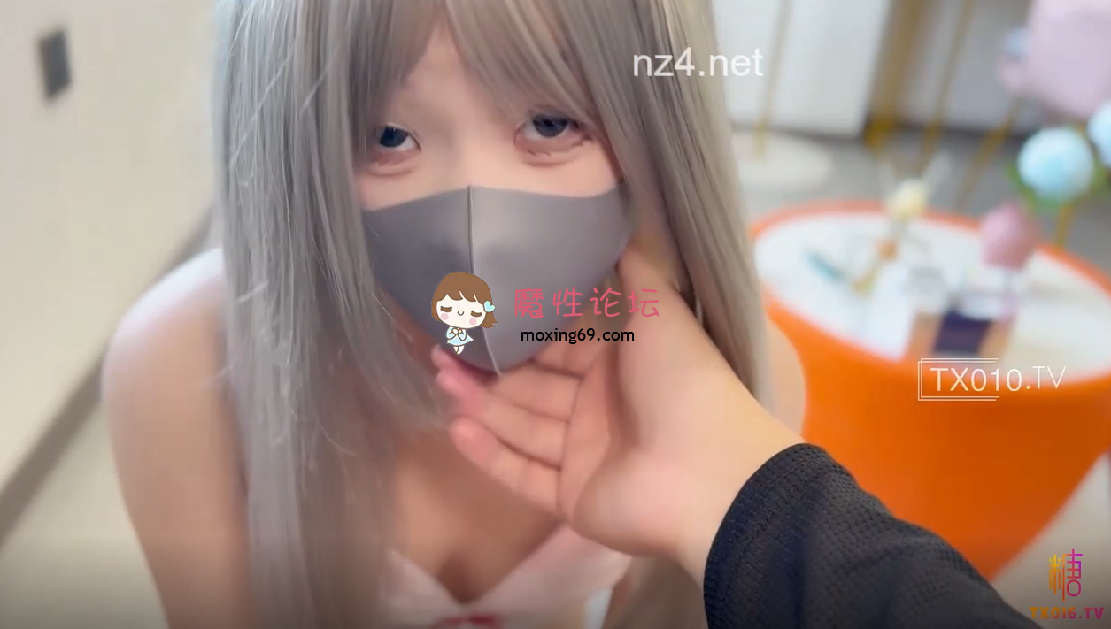 小千绪✨ 借钱肉偿，粉嫩小穴，无毛白虎 后还被拍照  [1v+410M][百度盘] [-]